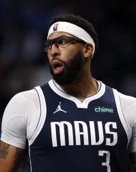 开云-浓眉：得知用我换东契奇时以为是开玩笑 还幻想过和东契奇做队友