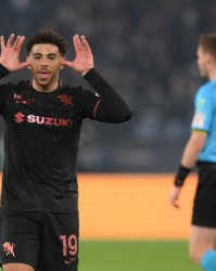 开云官网-伊尔汗绝杀亚当斯双响 都灵3-2罗马进意杯八强战国米